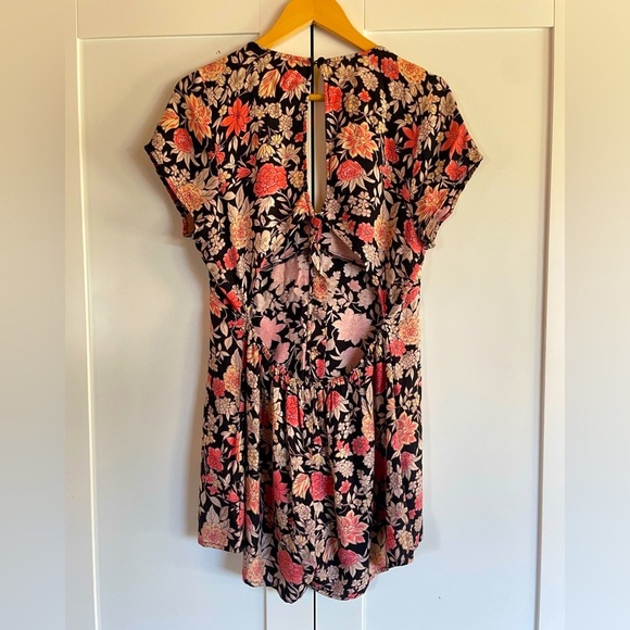 saltwater LUXE , Black Floral Romper! - Picture 4 of 7